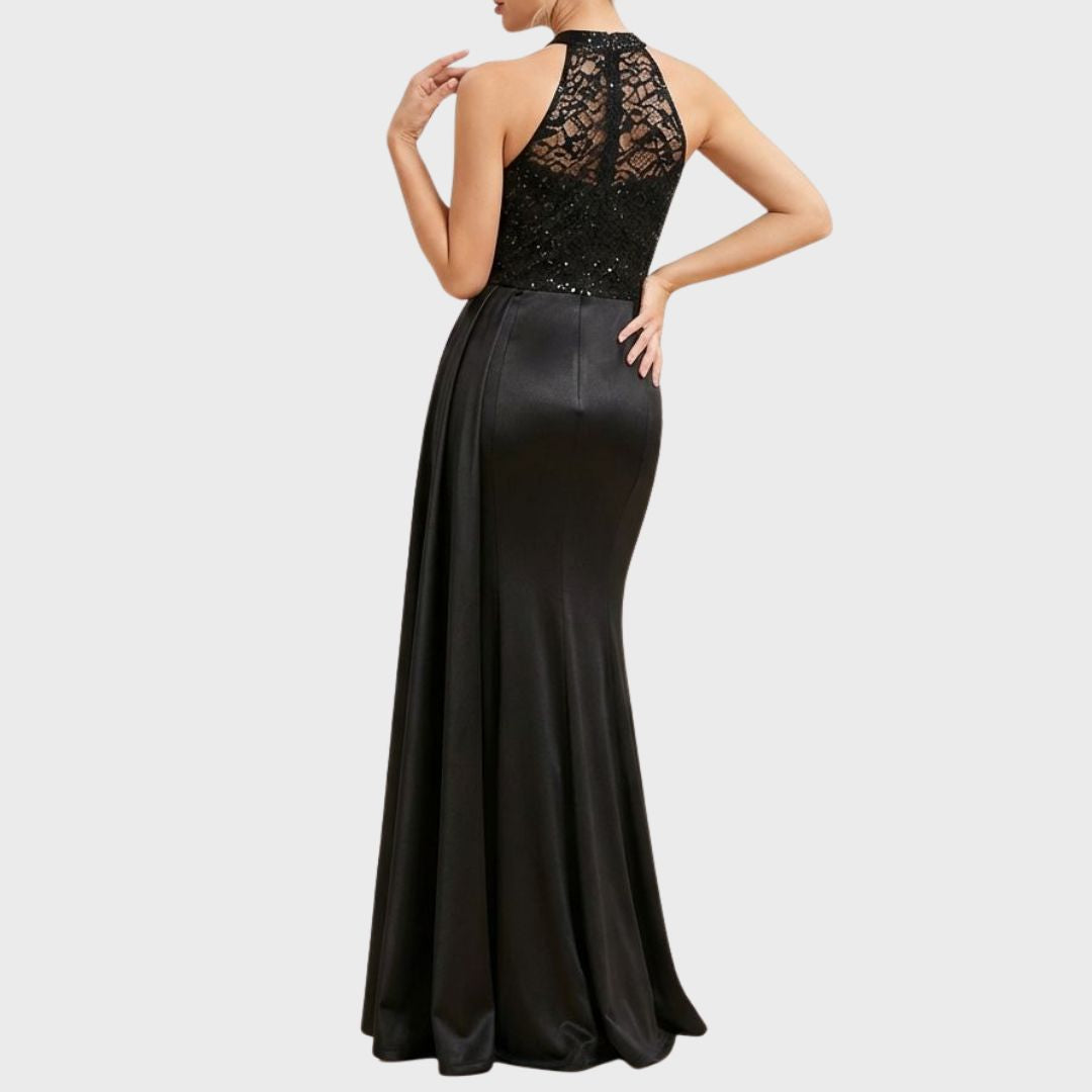 Svart Satängklänning – Halterneck med Spetsdetaljer